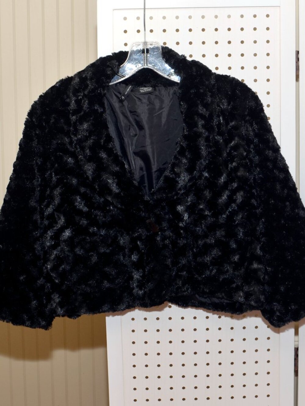 New Directions Large Black Faux Fur Cropped 3/4 Sleeve Shrug Jacket Coat